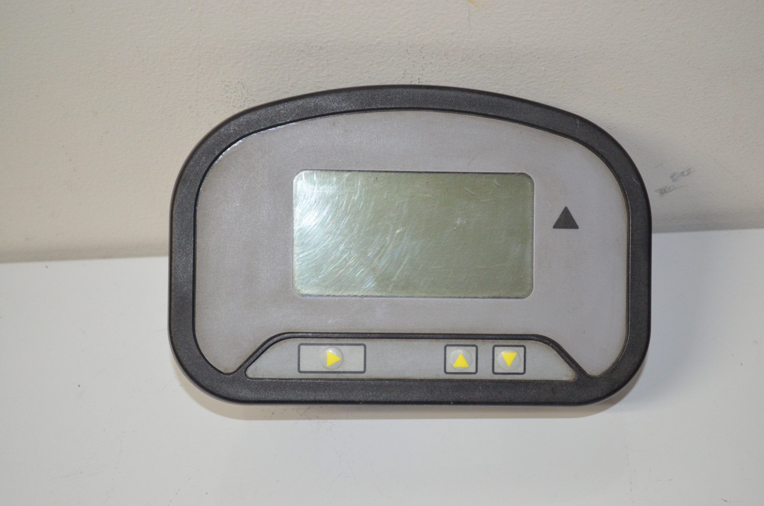 DISPLAY 12-80V